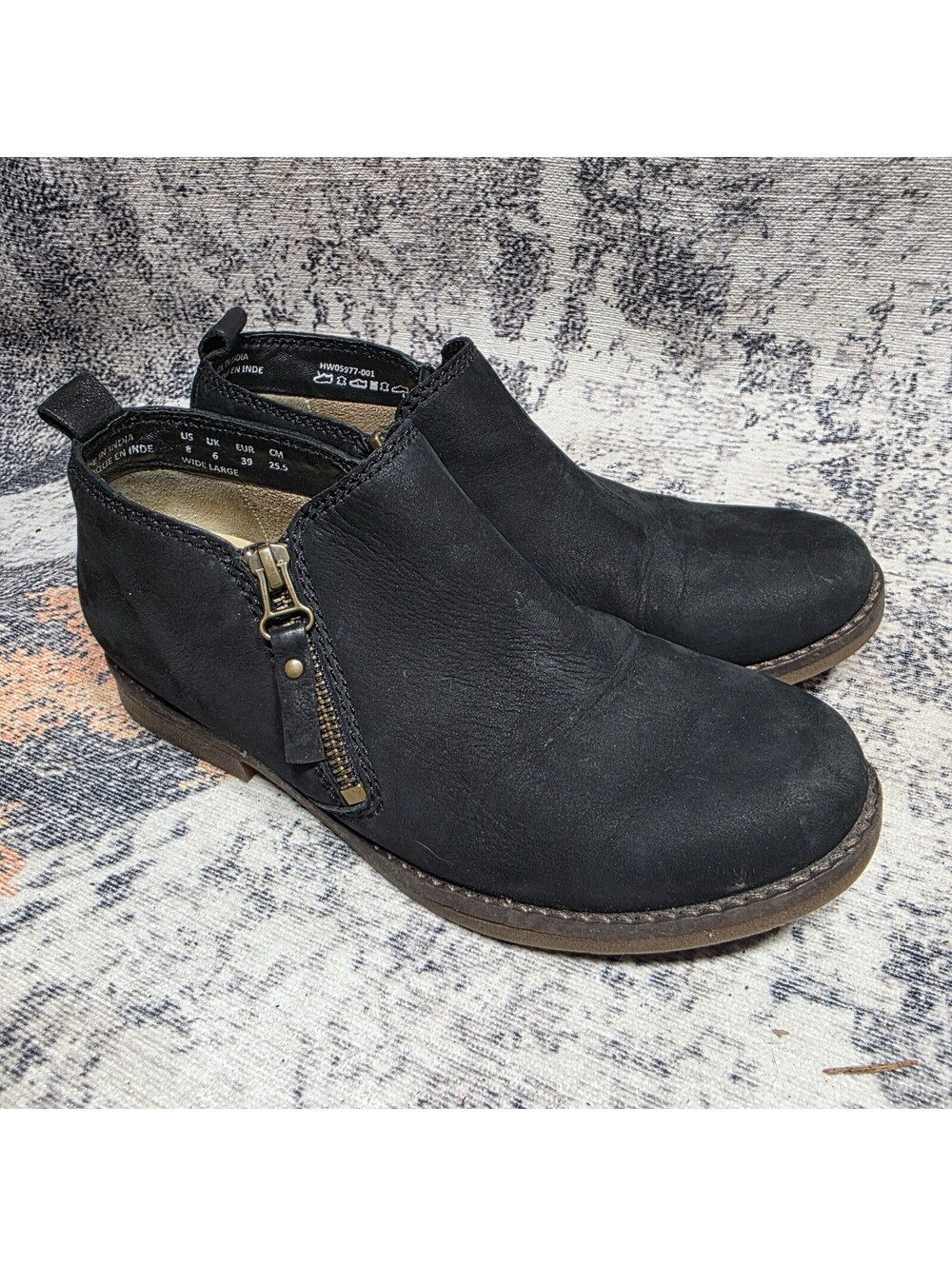Wmn's 8 Wide - Hush Puppies Nubuck ankle boots; Hush Puppies Mazin Cayto